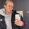 Daphné Cormier - @dcormier513 - Poshmark